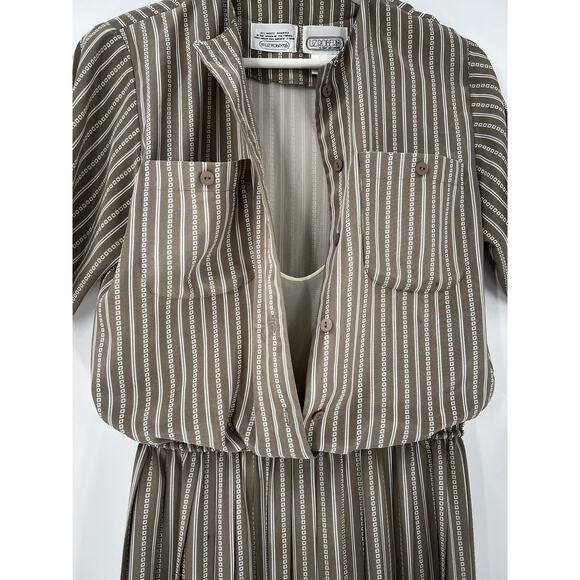 Vintage Liz Roberts Shirt Dress Womens Small Beige White Striped Ruffle Casual - Picture 5 of 16